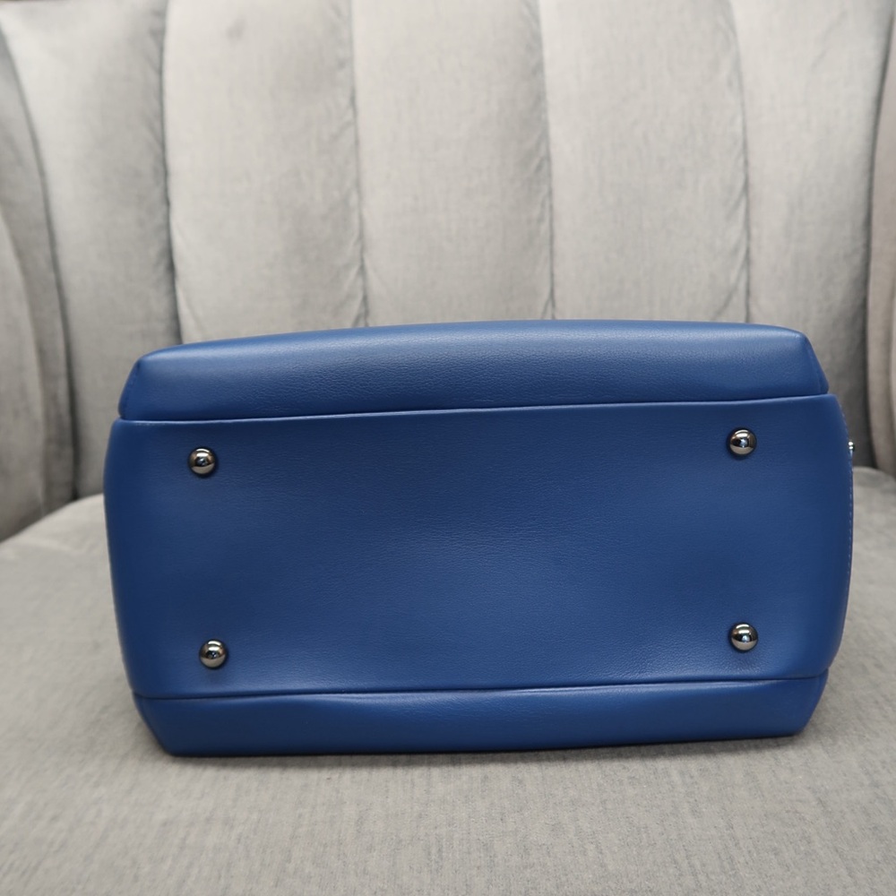 ❌SOLD❌CHANEL Navy Satchel with Gold Accents - Picture 9 of 14